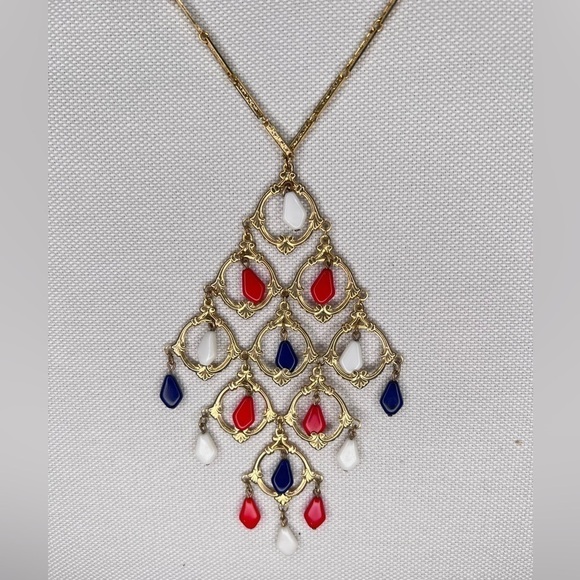 Patriotic Chandelier necklace on a gold chain - Picture 3 of 6